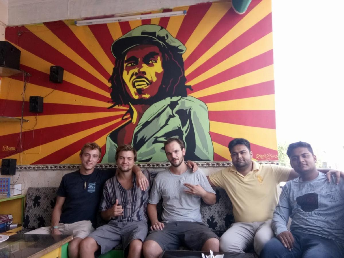 Backpacker Panda Friends - Agra Hostel Agra  Exterior foto