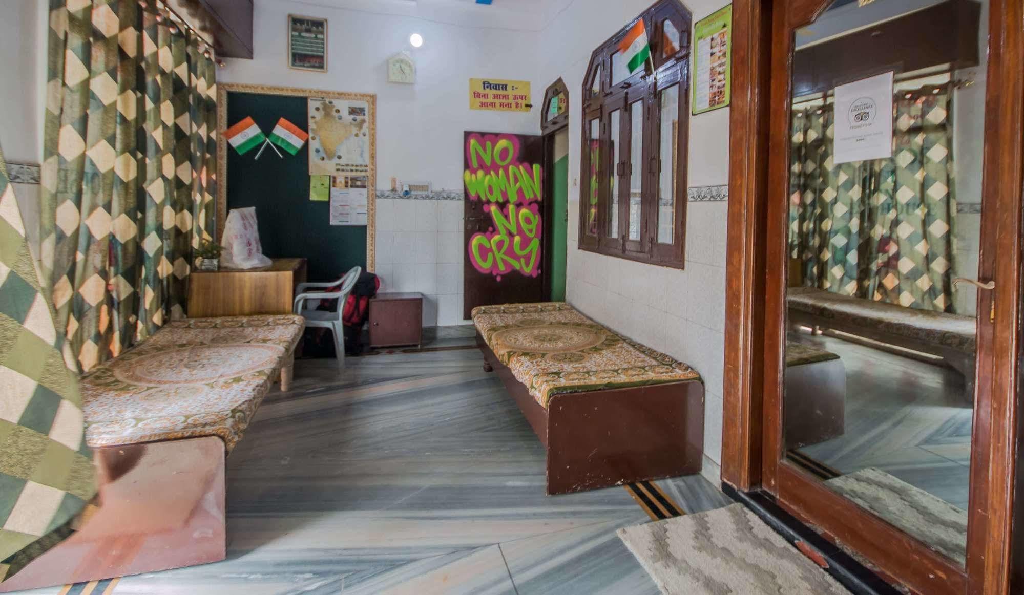 Backpacker Panda Friends - Agra Hostel Agra  Exterior foto